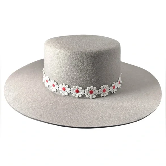 Luna Bloom Hat d Gigi pip hand painted mushroom plants art  display picture 2